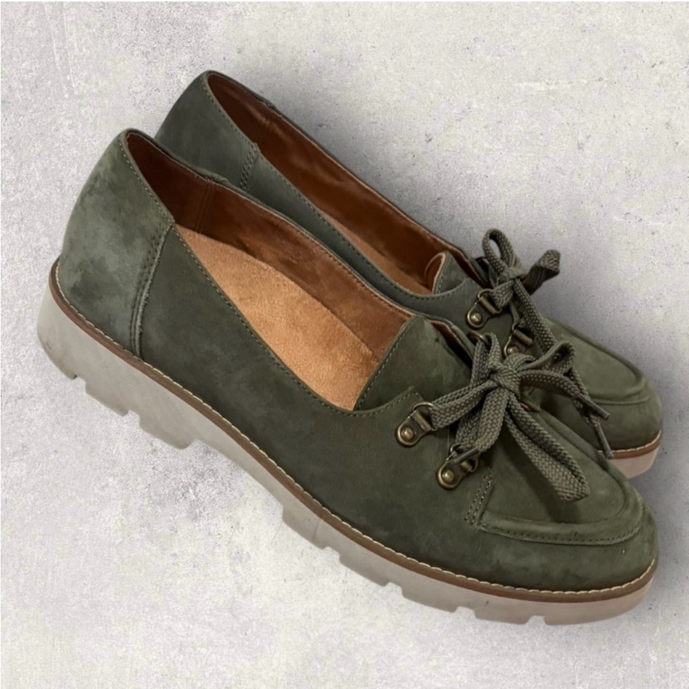 Vionic Teagan Women's Oxford Lace-Up Casual Shoe loafer